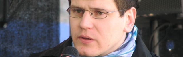 Kirjanikud nõuavad uut hääletust Peeter Helme liidust välja viskamise osas