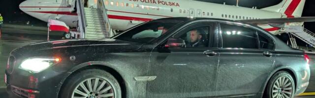 Suur skandaal: Poola presidendile saadeti Lätis vastu pesemata auto