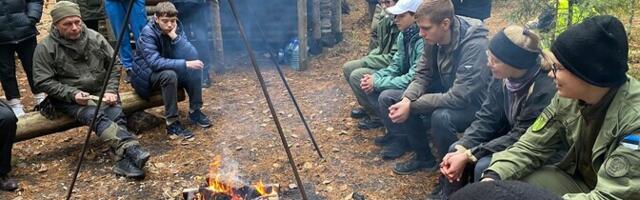 ФОТО: 35 школьников приняли участие в осенней школе лесного братства в Рапламаа