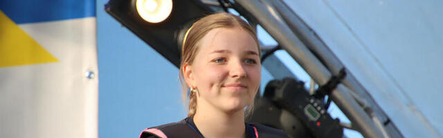 Aru­kü­la koo­li­tüd­ruk KA­TA­RI­NA SEPP on je­ti­sõi­dus maail­ma juu­nio­ri­de pa­re­mi­kus