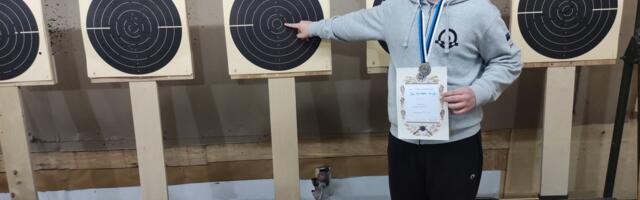 Uusoja võitis hõbeda