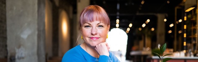 Karoli Hindriks: olukord on selline, et naeratus rabamatkal aitab pensione maksta ja koole ehitada