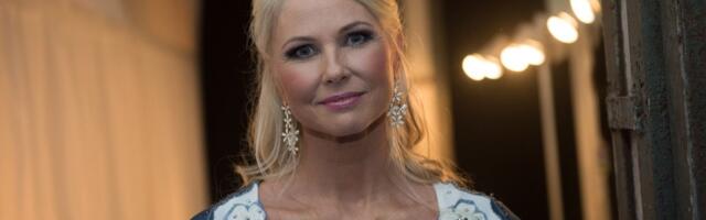 KLÕPS | Aastaid avalikkuse eest kadunud olnud Miss Estonia Liis Tappo-Treial näitas suureks kasvanud poega