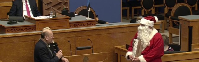 Reporter: Riigikogu väisas jõuluvana!