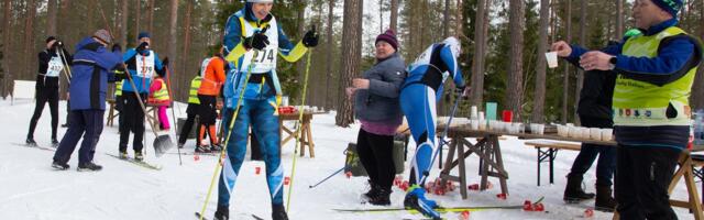 Kersti Kaljulaid suusatab Pannjärvel 64 kilomeetrit