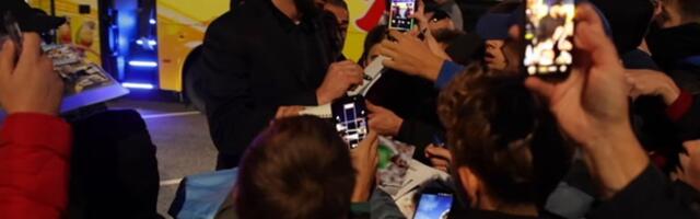 DELFI VIDEO | Itaalia täht Donnarumma jagas Eesti lastele autogramme