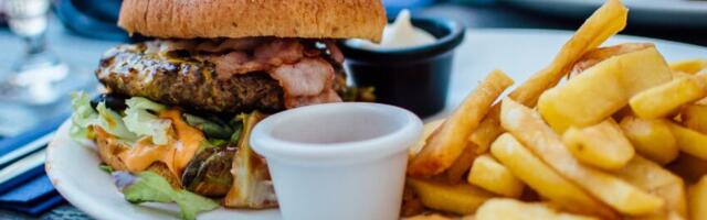 Rämpstoit kahandab laste IQ-taset. Lihtne nipp muutis teismeliste rämpstoidu tarbimist