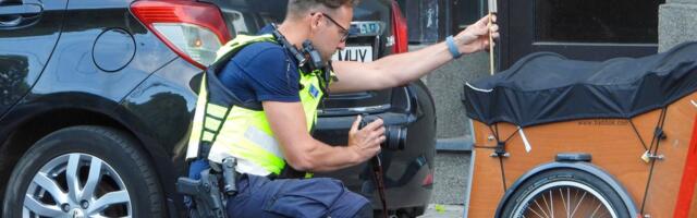 Päev liikluses_ Tallinnas sõitis mees kastirattaga naisele tagant otsa