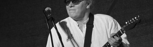 Suri Justamendi kitarrist Viktor Vassiljev