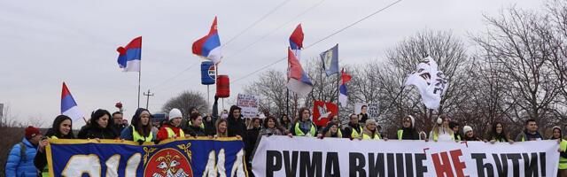 VIDEO Počeo studentski protest u Rumi: "Kraj sviramo mi"