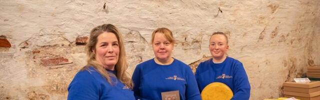 JÕULULAAT OLUSTVERES | Suursündmuseks valmis 100 praadi ja 1000 liitrit õunamahla