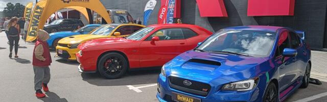 Galerii: Leedus toimus rahvusvaheline hobiautofestival Memel Motor Fest