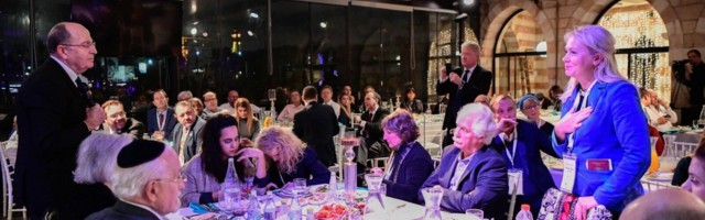 Välispoliitiline avantüür. Rahvastikuminister Riina Solman käis Iisraelis propagandistlikul konverentsil, Eesti maksis reisi kinni