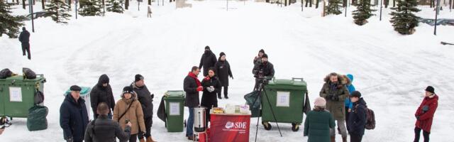 Kohtla-Järve  upub lumme, linnavõime tegevusetuses süüdistavad sotsid korraldasid meeleavalduse