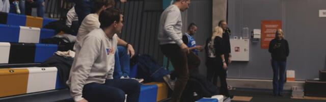 VIDEO JA FOTOD | Tartu Ülikooli ja Pärnu korvpallimängu tõmbas käima isetekkeline meesansambel