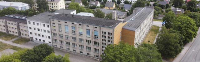 Kuuse tänava koolimaja jääb esialgu püsti