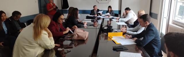 Složile se vlast i opozicija u Nišu – Komisija jednoglasno usvojila inicijativu za uvođenje statusa roditelj-negovatelj