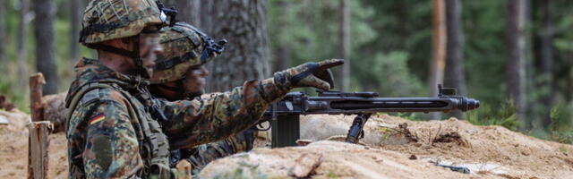 Saksamaa saadab sõdurid Poola piiri kindlustama