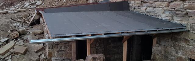 Maasi linnuse peasissekäik sai uue katuse