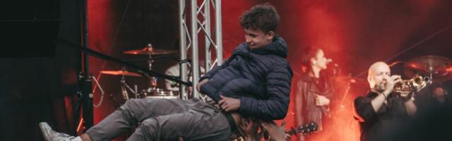 GALERII > 2 Quick Start rokkis Hiiumaa Pruulikoja ja Resto avatuks