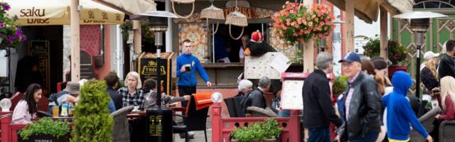 Töötajad on pahuksis tasustamata ületunde nõudvate tööandjatega