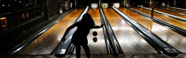 If You’re a Serious Bowler, You Need to Know About Bowling Lane Oil