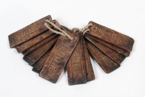 ERMis on avatud kalendrinäitus “Aeg puidul ja paberil”