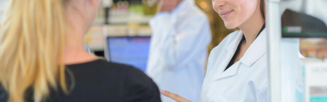 3 küsimust ja vastust, mida apteekrilt sageli küsitakse: kas ibuprofeeni ja paratsetamooli võib koos võtta?