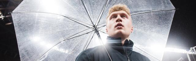 Trennis tõsise vigastuse saanud maailmarekordimees Alekna käis operatsioonil, hooaeg on küsimärgi all