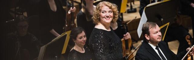 Üle pika aja Eestis esinev Aile Asszonyi: soolokontserdid on minu jaoks täiesti teisest maailmast