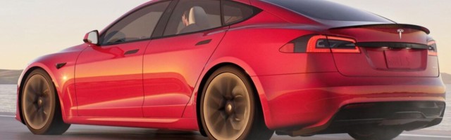 Tesla Model S Plaid tegi Nürburgringil seeriaelektriautode rekordaja