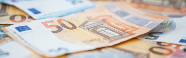 Kui sa üldse tahad kunagi rikkaks saada, pead otsekohe lõpetama oma raha kulutamise nende asjade peale