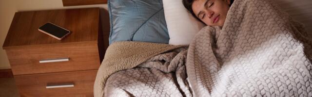 Uuring: nädalavahetusel kauem magamine parandab noorte vaimset tervist