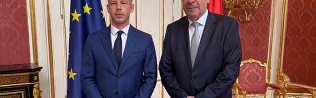 Ungari valimiste võitja nõuab riigi presidendi ametist lahkumist