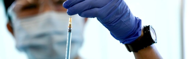 EMA juht ärgitas tagama ligipääsu vaktsiinidele kõikjal maailmas