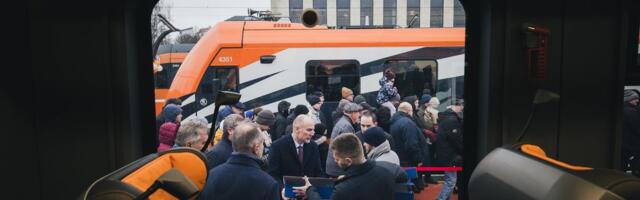 Mured jätkuvad. Elroni rongil tekkis probleem ustega