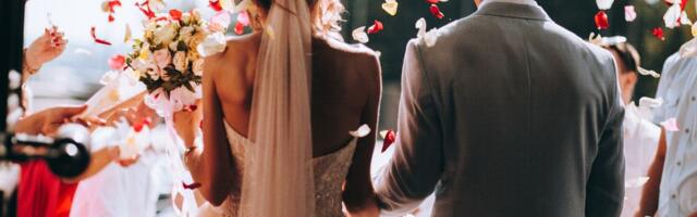 Loe, mis juhtub suhtega, kui naine ei taha abielludes mehe nime võtta