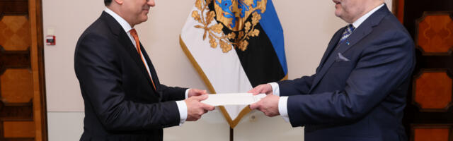 President Karis võttis Kadriorus vastu nelja riigi suursaadikute volikirjad