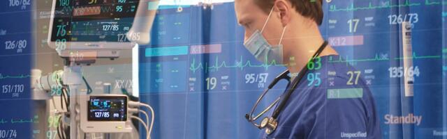 "Инсайт": история бывшего журналиста, который в 37 лет решил стать врачом