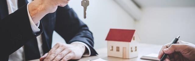 Kodulaenuturg näitas vaikset julguse taastumist. Keskmine lepingumaht tegi aasta lõpus hüppe