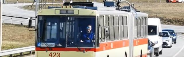 Trolli ümber ehitanud mees leidis kavala nipi liiklusse naasmiseks. Transpordiamet_ nii saab sõita vaid piiratud ulatuses