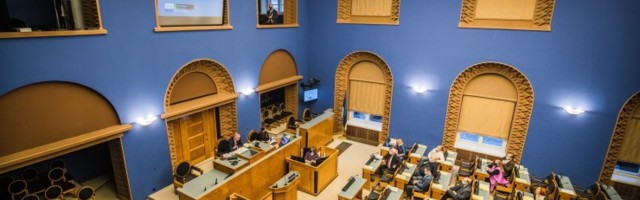 Põhiseaduskomisjon võttis erikomisjonide moodustamise põhimõtete aruteluks lisaaega