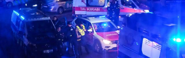 Tallinnas Telliskivi kandis virutas üks peoline teisele klaasiga vastu kaela