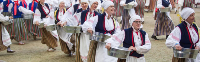 KAGU-EESTI TANTSUPIDU KUTSUB SAUNA