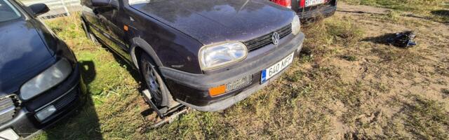 Osta ära! Kaheksa Koidula piiripunkti parklasse unustatud autot läks oksjonile