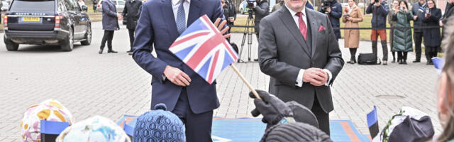 Briti prints William on Eestis, et väljendada toetust pingete ajal Venemaaga