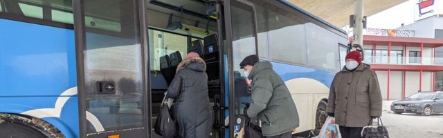 Maainimesed sõidavad bussis enamjaolt maskis