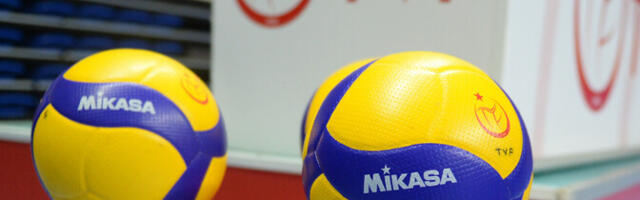 Neidude võrkpallikoondis kaotas EEVZA turniiril Ukrainale