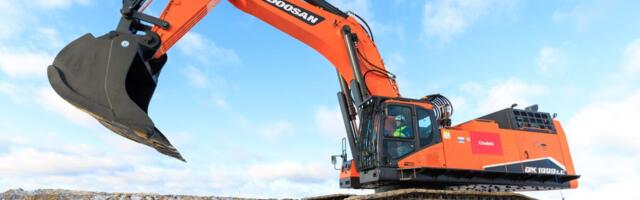 Põhja-Kiviõli II põlevkivikarjääris alustas tööd Euroopa esimene Doosani 100-tonnine ekskavaator