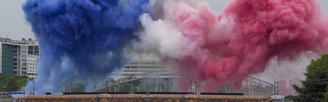 ÜLEVAADE | Vastuolusid tulvil avapidu. Olümpia sai Pariisis avatud mitmesse ämbrisse astumisest hoolimata